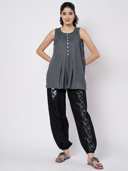 Cotton Placement Print Trouser and Solid Pleated Co-ord